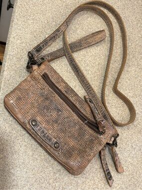 Bed Stu Textured Brown Crossbody Purse Wristlet Bag with Zip Pocket